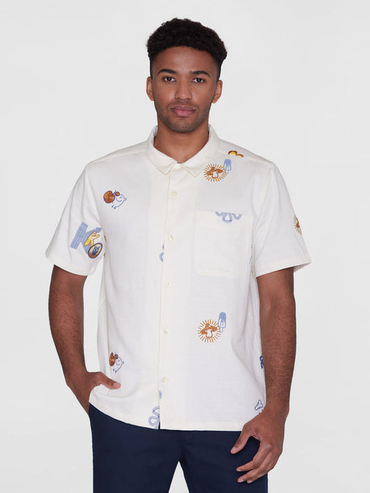 BOX FIT SHORT SLEEVE SHIRT WITH EMBROIDERY
